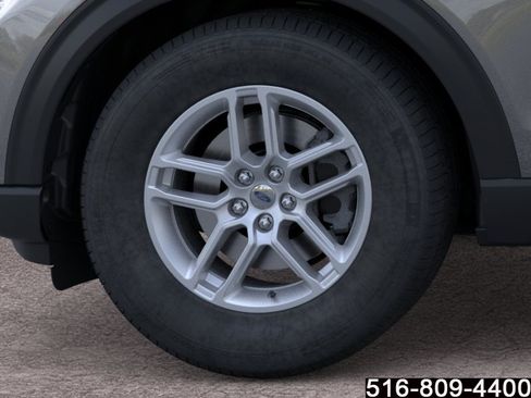 Used 2025 Ford Explorer Active AWD/4WD image 20