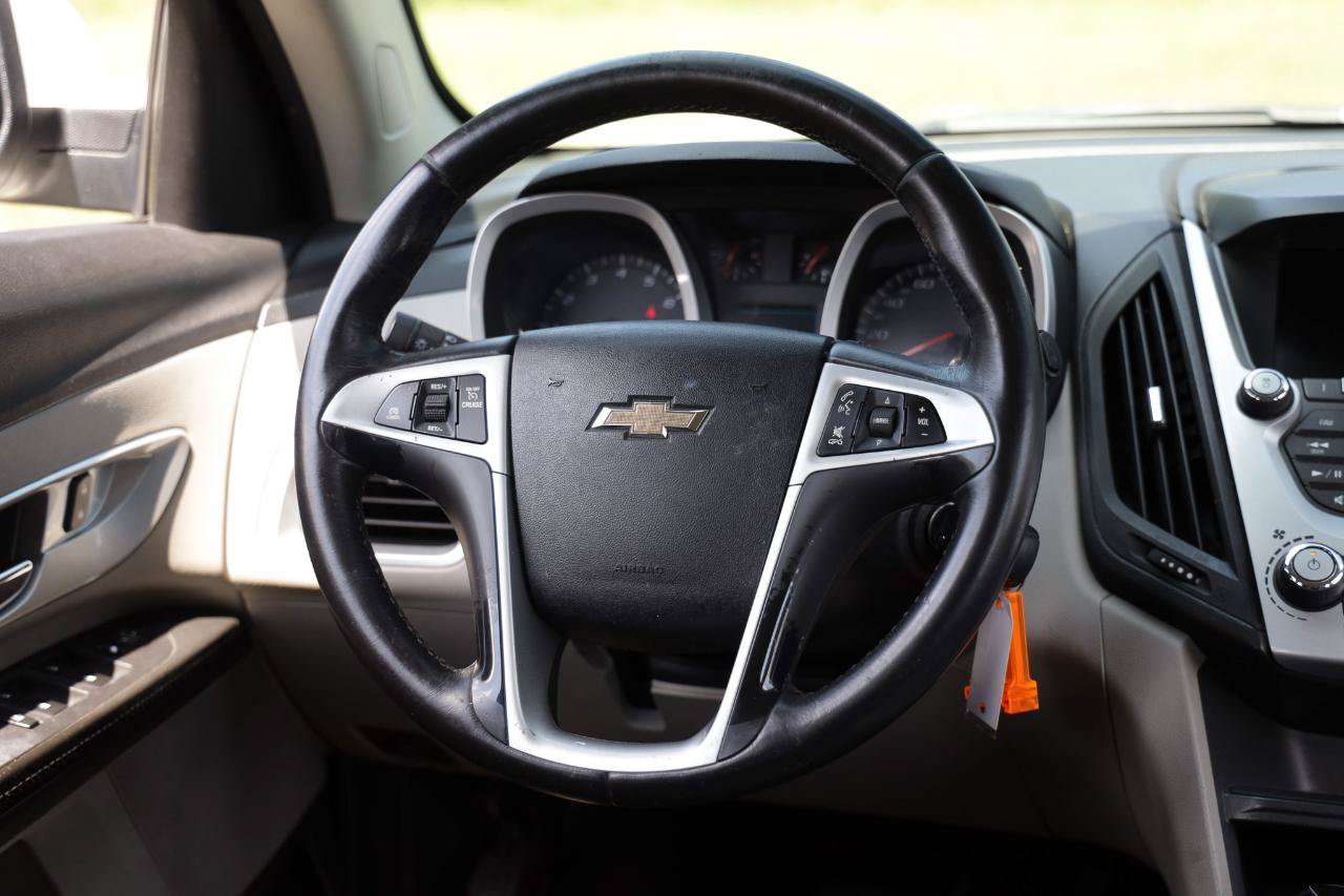 Used 2017 Chevrolet Equinox LT w/ Convenience Package FWD image 24