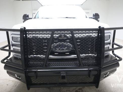 Used 2025 Ford F350 Lariat AWD/4WD image 8