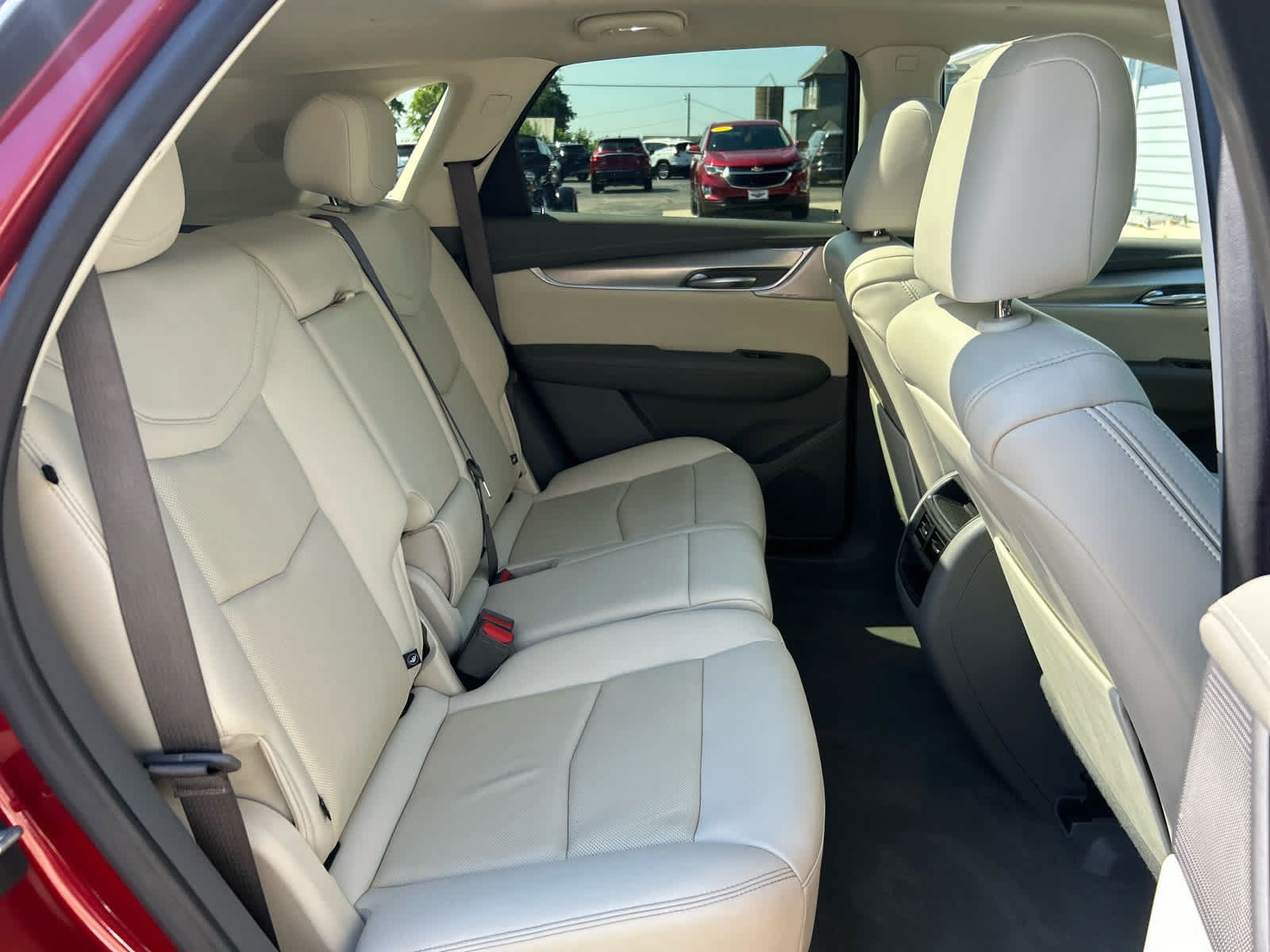 Used 2021 Cadillac XT5 Premium Luxury AWD/4WD image 28