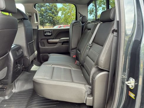 Used 2018 GMC Sierra 2500 Denali w/ Duramax Plus Package AWD/4WD image 51