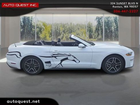 Used 2022 Ford Mustang Premium RWD image 4