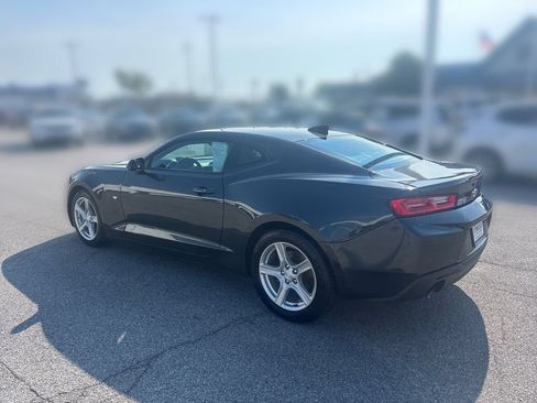 Used 2016 Chevrolet Camaro LT RWD image 4