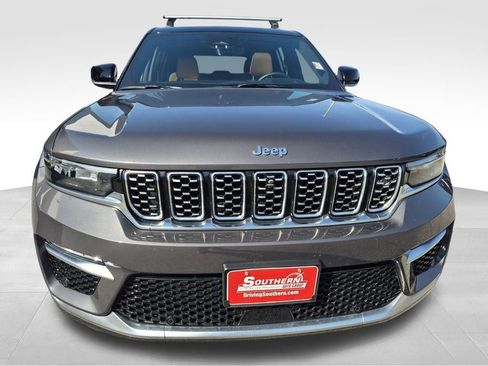 Used 2023 Jeep Grand Cherokee Summit image 8
