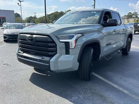 Used 2025 Toyota Tundra SR5 w/ SR5 Premium Package RWD image 7