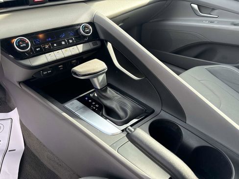 Certified 2023 Hyundai Elantra SEL image 25