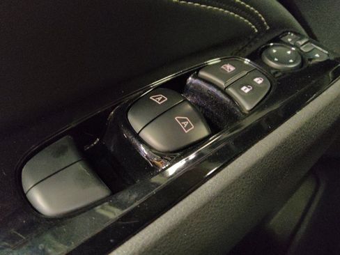 Used 2020 Nissan Altima 2.0 Platinum image 27