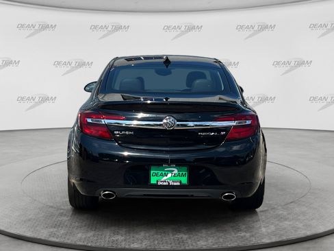 Used 2017 Buick Regal Sport Touring FWD image 6