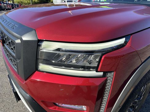 Used 2022 Nissan Frontier PRO-4X w/ Off-Road Protection Package image 9