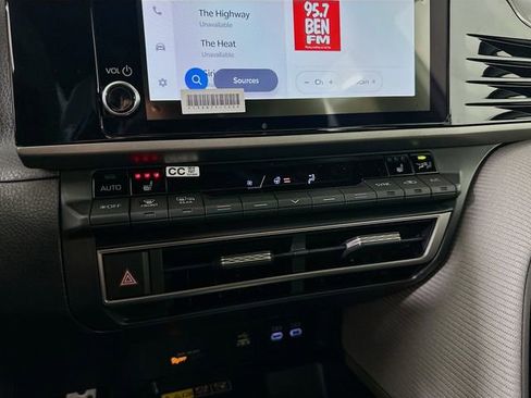 New 2026 Toyota Camry SE image 13