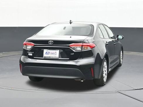 Used 2025 Toyota Corolla LE FWD image 13