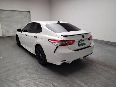 Used 2019 Toyota Camry SE image 5