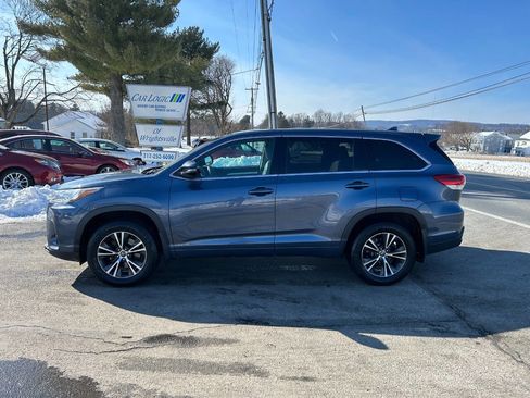Used 2017 Toyota Highlander AWD V6 image 7