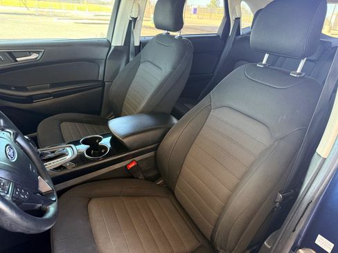 Used 2017 Ford Edge SE FWD image 10