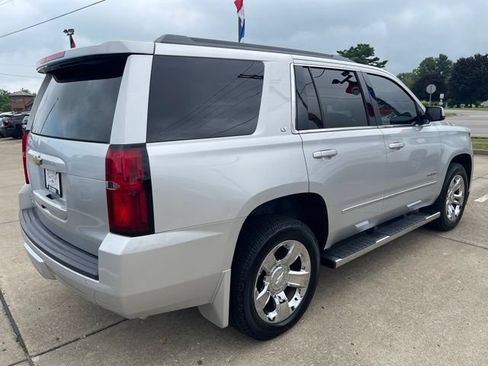 Used 2017 Chevrolet Tahoe LT w/ LT Signature Package AWD/4WD image 3