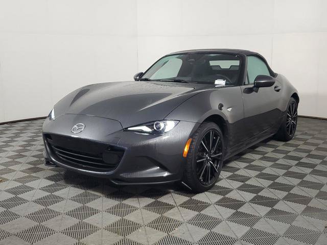 Certified 2025 MAZDA MX-5 Miata Grand Touring RWD image 1