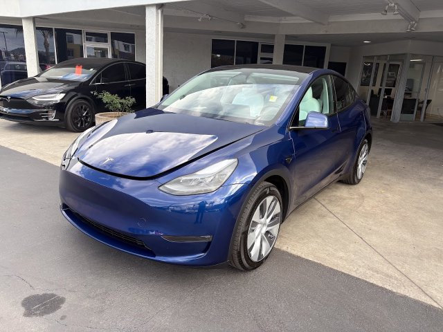 Used 2024 Tesla Model Y Long Range AWD/4WD image 17