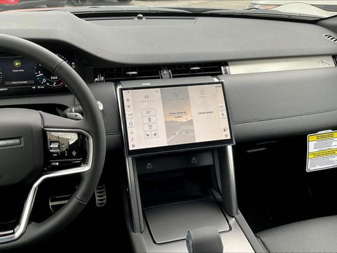 New 2026 Land Rover Discovery Sport Landmark AWD/4WD image 9
