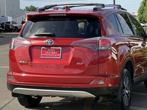Used 2017 Toyota RAV4 XLE w/ Plus Extra Value Package FWD image 7