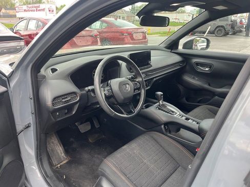 Used 2024 Honda HR-V Sport image 5