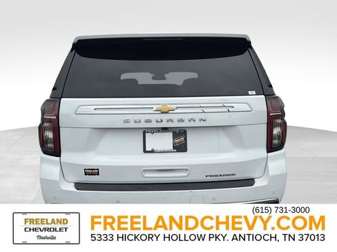 Used 2023 Chevrolet Suburban Premier image 4