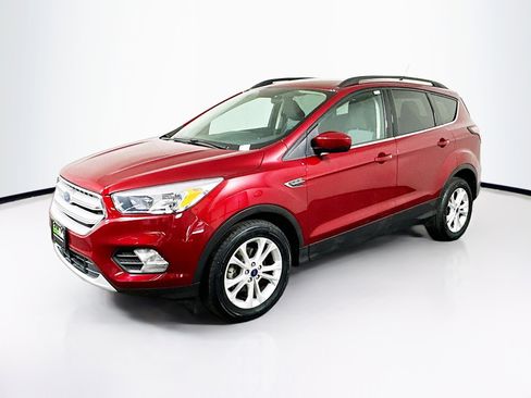 Used 2018 Ford Escape SE w/ SE Sync 3 Package image 3