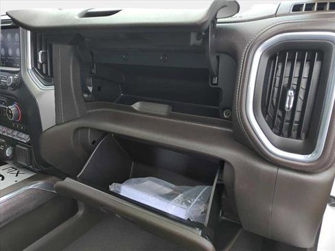 Used 2022 Chevrolet Silverado 2500 LTZ w/ LTZ Convenience Package image 24