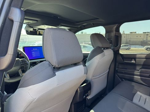 Used 2024 Toyota Tacoma TRD Off-Road w/ TRD Off Road Upgrade Package image 14