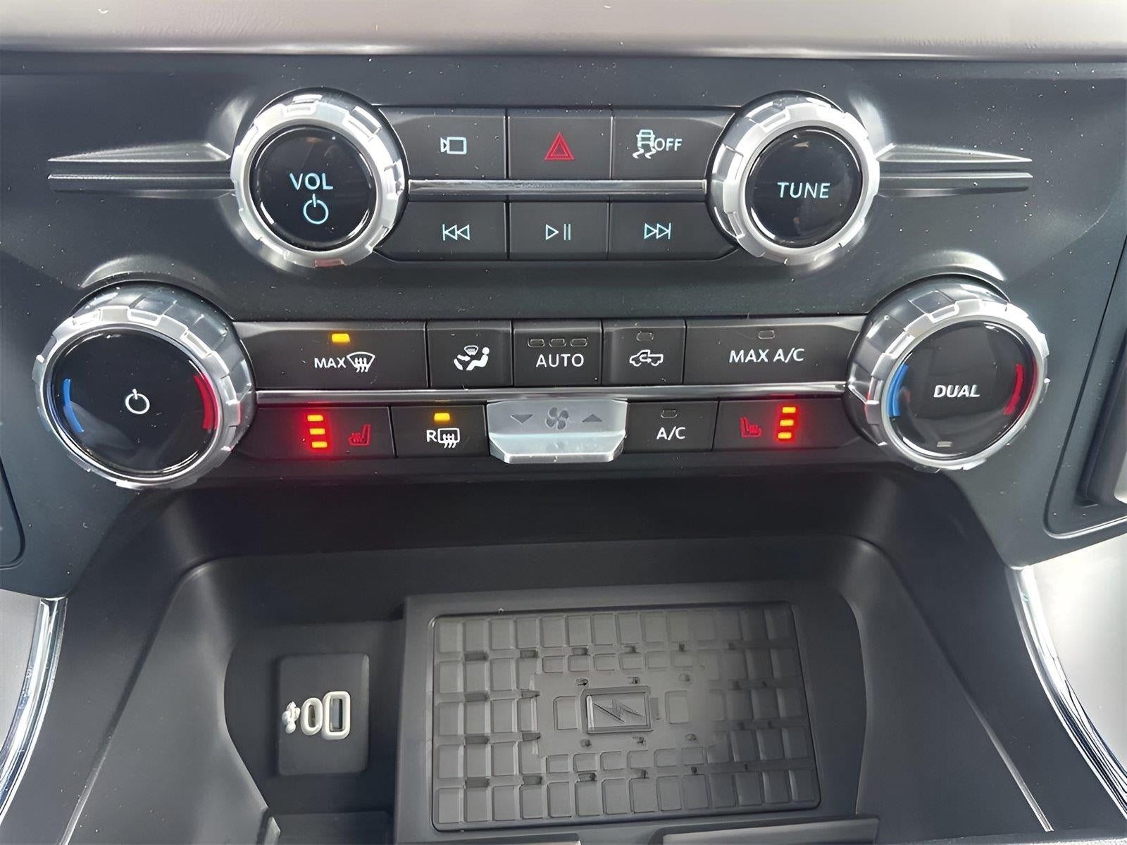 Used 2025 Ford F150 XLT w/ Equipment Group 302A MID AWD/4WD image 23