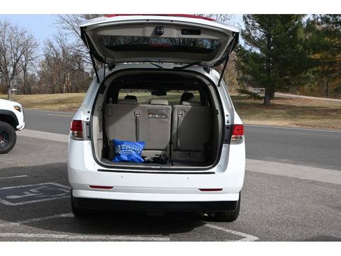 Used 2016 Honda Odyssey Touring Elite image 25