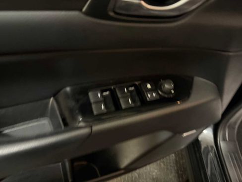 Used 2019 MAZDA CX-5 Touring image 21