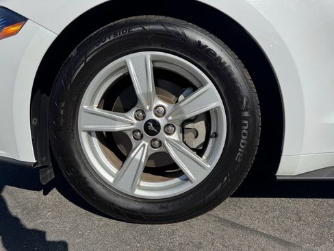 Used 2022 Ford Mustang Coupe image 9