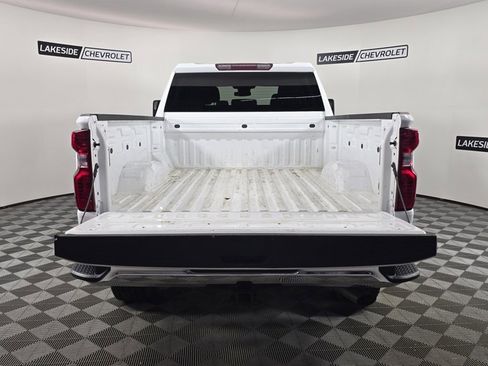 Used 2024 Chevrolet Silverado 2500 LT w/ Convenience Package image 11