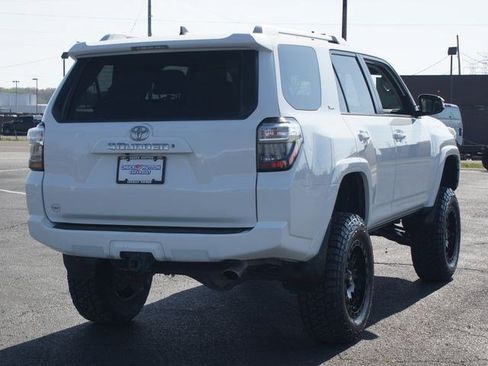 Used 2018 Toyota 4Runner SR5 Premium image 19
