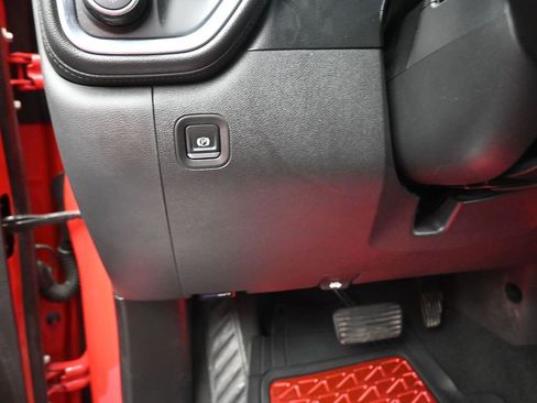 Used 2020 Chevrolet Silverado 1500 LT w/ Texas Edition image 10