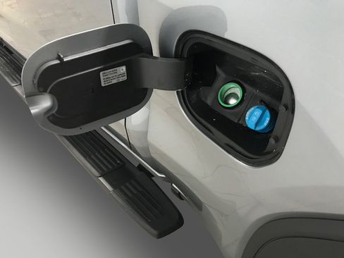 Used 2026 GMC Sierra 1500 Elevation w/ Elevation Premium Package image 33