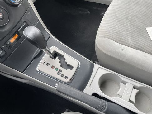 Used 2010 Toyota Corolla LE w/ All Weather Guard Pkg image 19