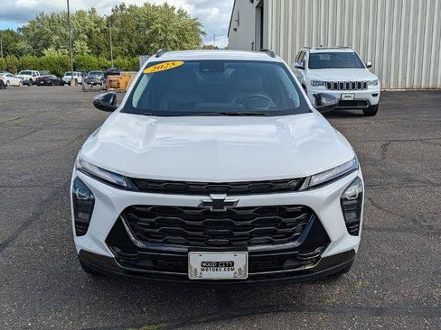 Used 2025 Chevrolet Trax ACTIV w/ Driver Confidence Package FWD image 2