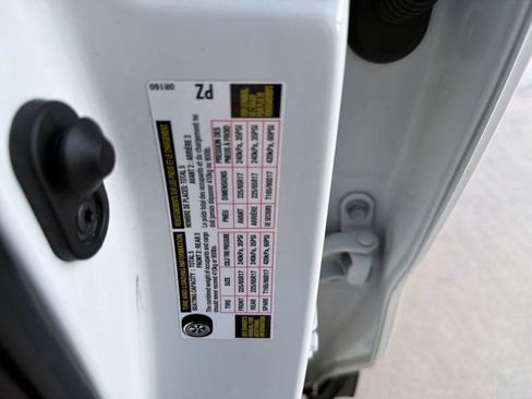 Certified 2023 Toyota RAV4 LE FWD image 34