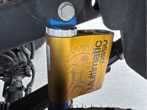 Used 2024 GMC Canyon AT4X w/ AT4X AEV Edition image 34