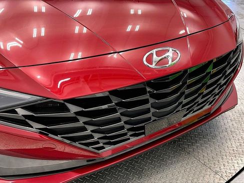 Certified 2023 Hyundai Elantra Limited w/ Cargo Package image 29