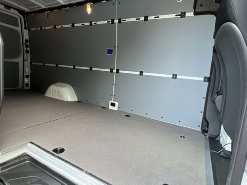 New 2025 Mercedes-Benz Sprinter 2500 image 22