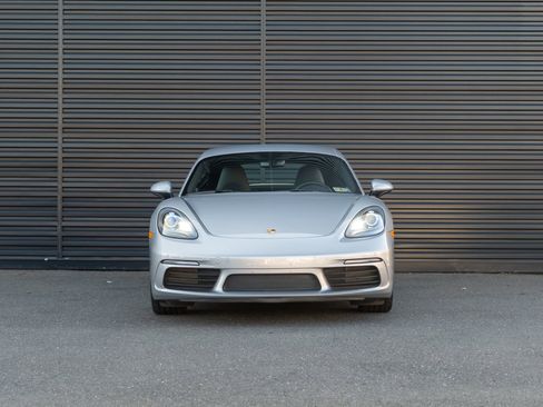 Certified 2018 Porsche 718 Cayman image 11