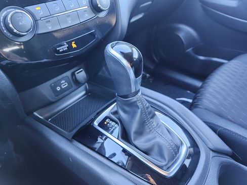 Used 2020 Nissan Rogue S w/ Special Edition Package AWD/4WD image 30