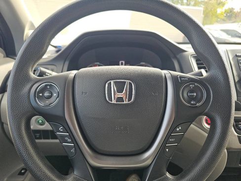 Used 2017 Honda Ridgeline RTS image 17