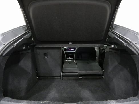 Used 2023 Audi Q4 e-tron Premium image 27