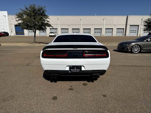 Used 2021 Dodge Challenger SRT Hellcat Redeye image 5