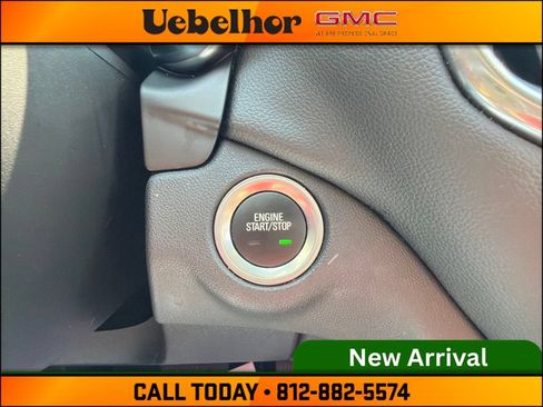 Used 2024 Chevrolet Equinox LT AWD/4WD image 23