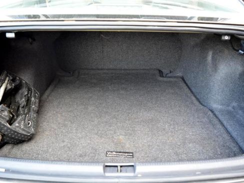 Used 2016 Volkswagen Passat 1.8T S image 13