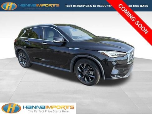 Used 2019 INFINITI QX50 Essential w/ Sensory Package FWD image 1